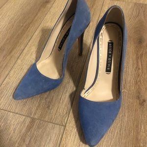 Alice and Olivia Pumps